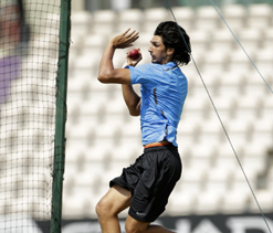 Ishant to undergo more tests on sore leg: Joe Dawes